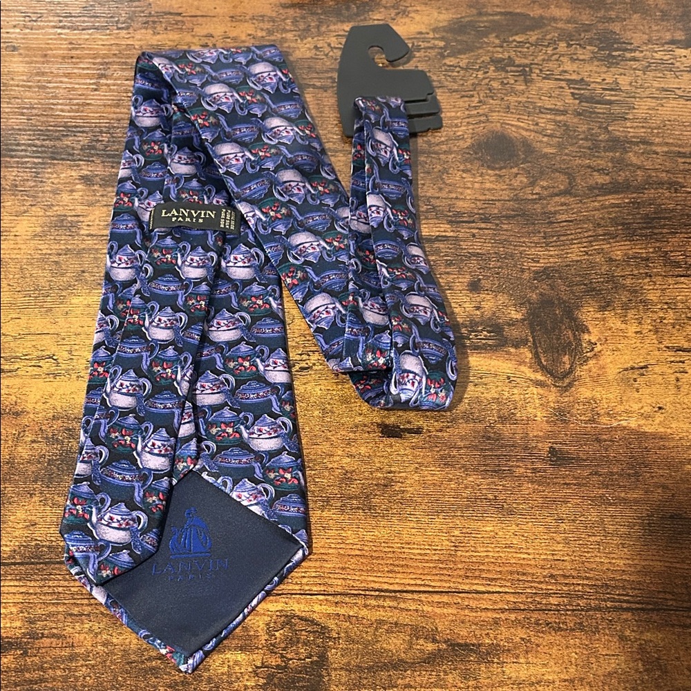 Lanvin Paris Pure Silk Teapot Necktie